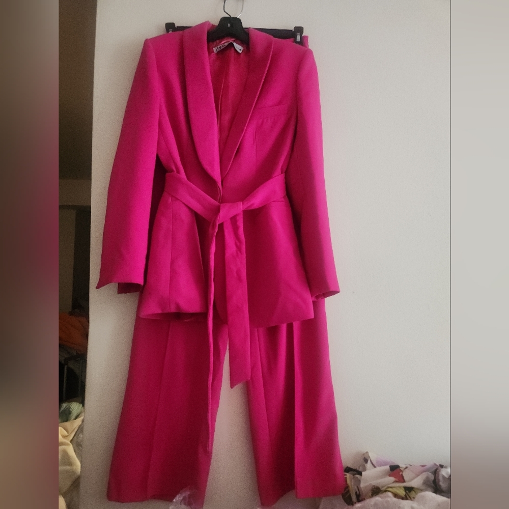ZARA Zw co-ord set Tuxedo Collar Blazer Belted + Pants neon Fuschia Sz M BNWT - Picture 2 of 15